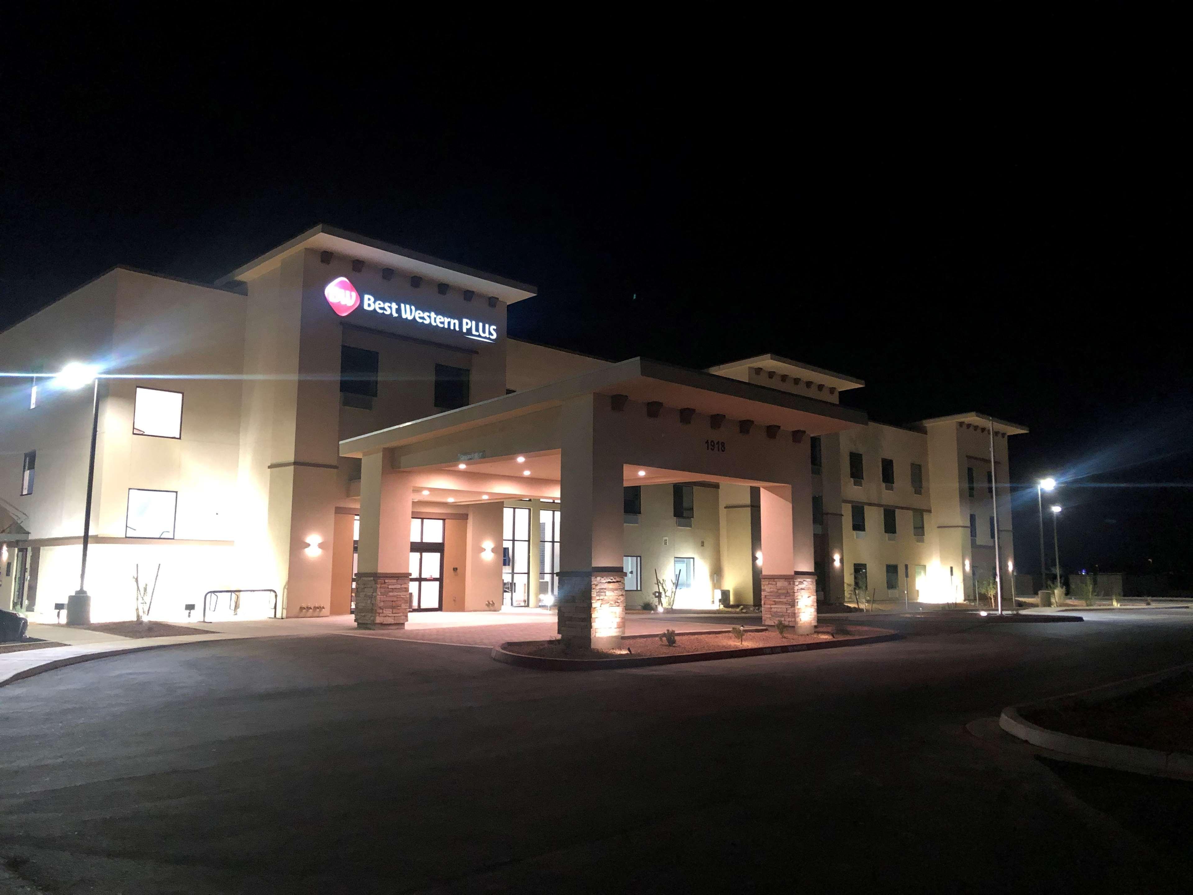 Best Western Plus Casa Grande Inn & Suites エクステリア 写真